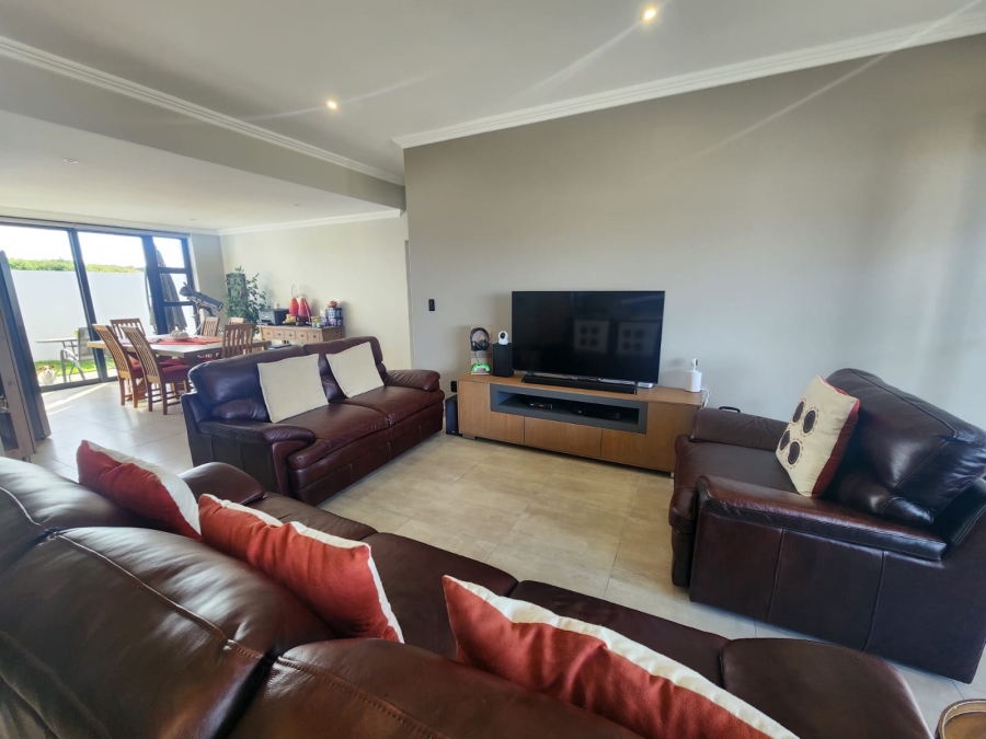 3 Bedroom Property for Sale in Tergniet Western Cape
